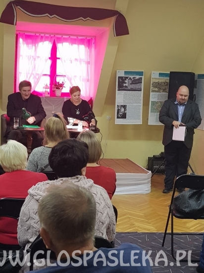 Wieczór w bibliotece