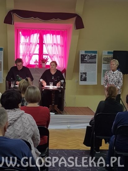 Wieczór w bibliotece