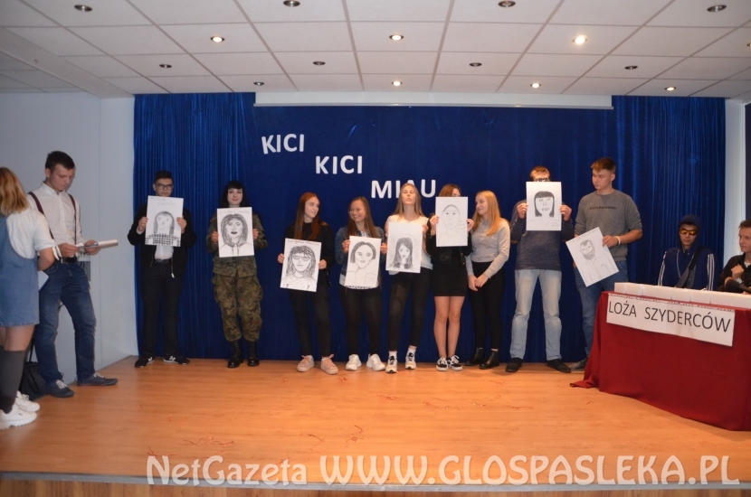 Ślubowanie i otrzęsiny pierwszych klas w ZSEiT