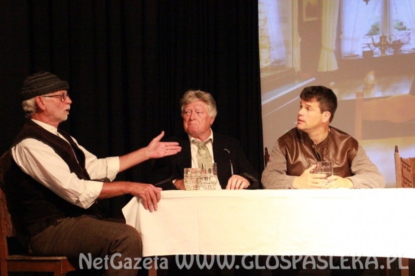 Jeździec na siwym koniu