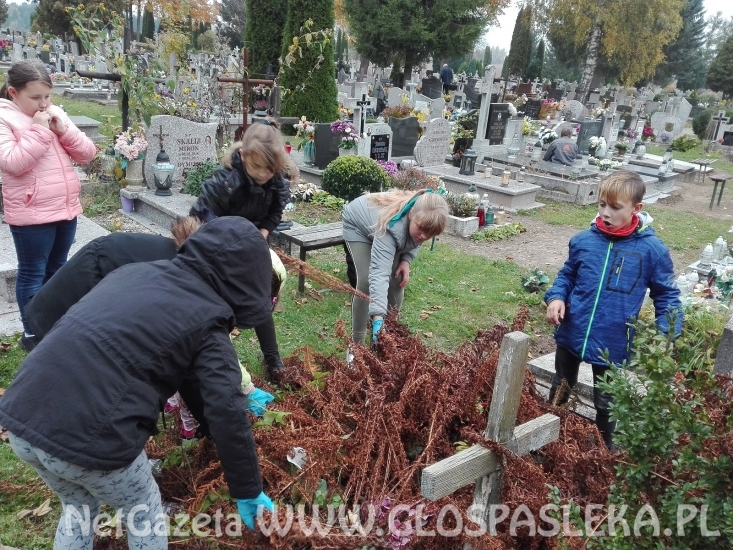 Wizyta na cmentarzu