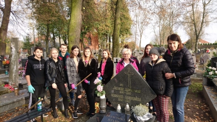 Człowiek żyje tak długo, jak długo trwa pamięć o nim