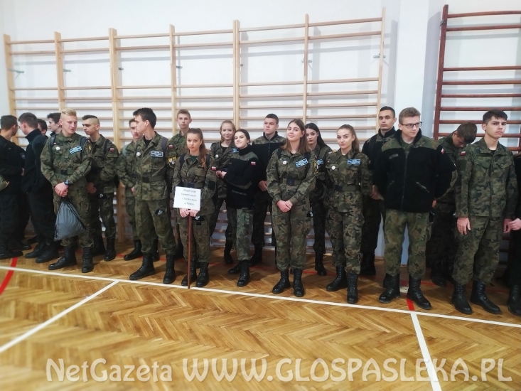 Kadeci ZSEiT sprawni jak policjanci