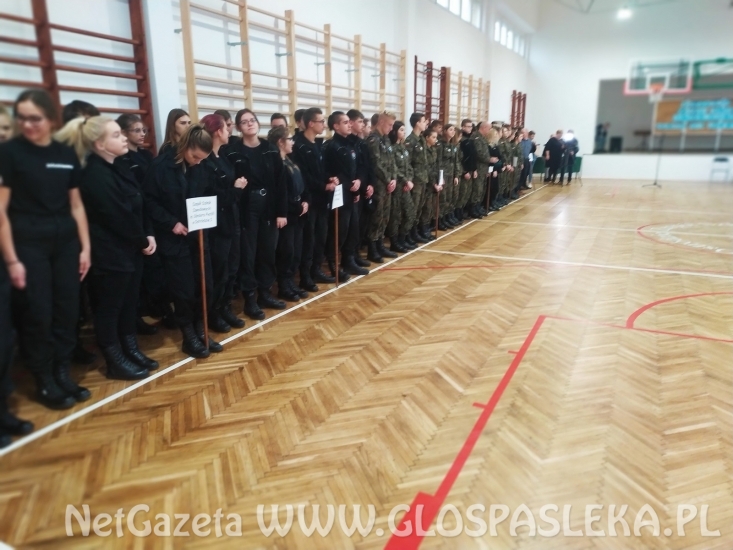 Kadeci ZSEiT sprawni jak policjanci