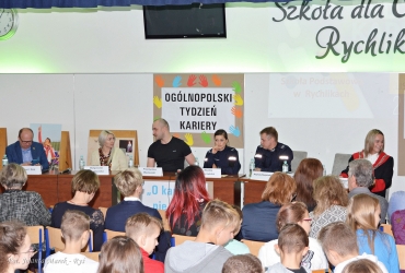 O Karierze nie tylko przy stoliku