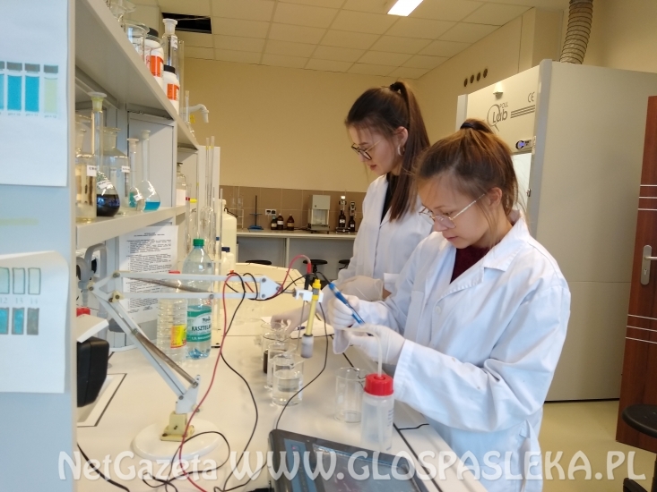 Warsztaty w laboratorium chemicznym