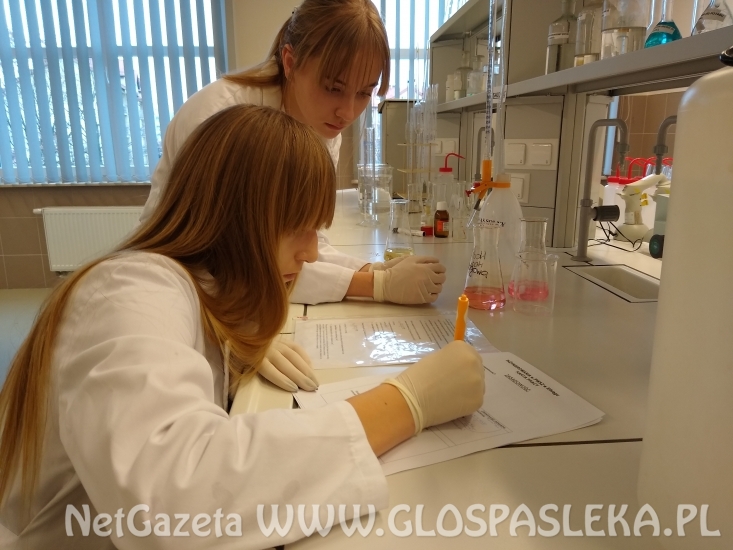 Warsztaty w laboratorium chemicznym