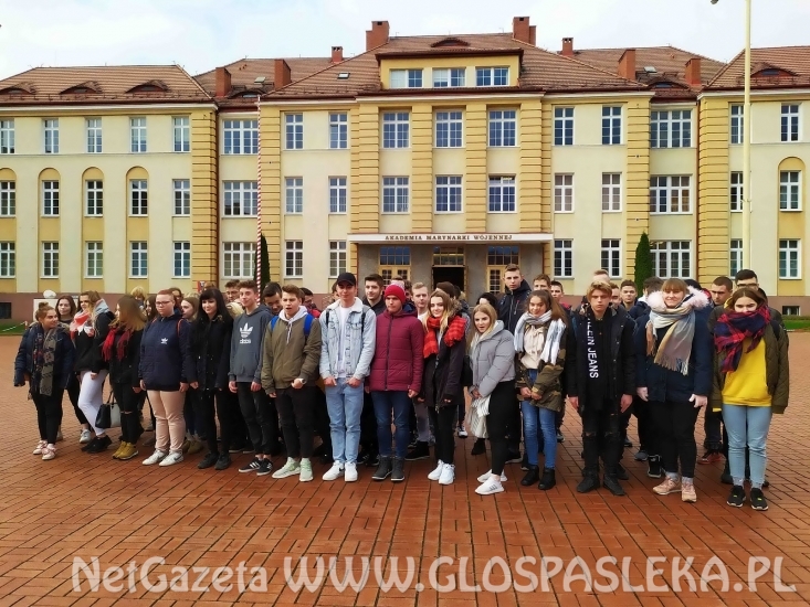 Kadeci z ZSEiT Pasłęk w „marynarce wojennej”