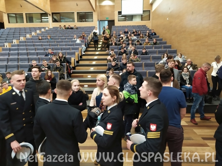 Kadeci z ZSEiT Pasłęk w „marynarce wojennej”