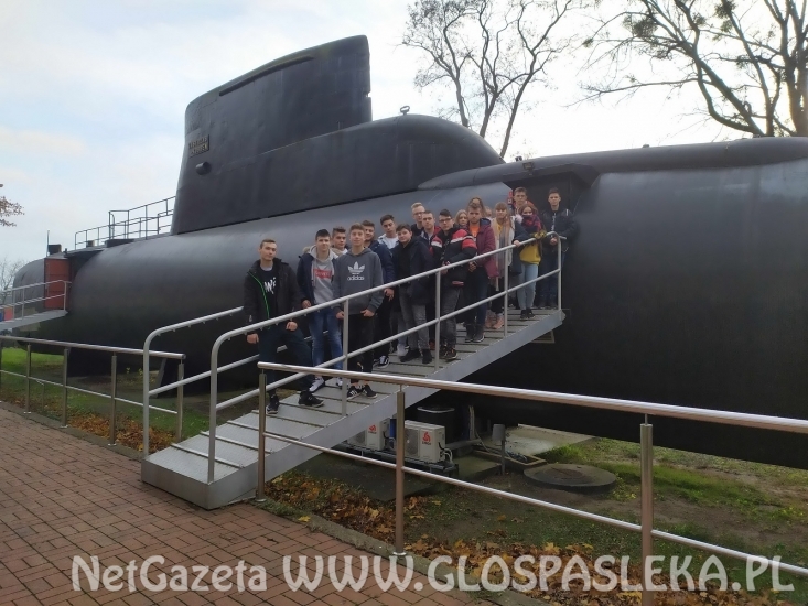 Kadeci z ZSEiT Pasłęk w „marynarce wojennej”