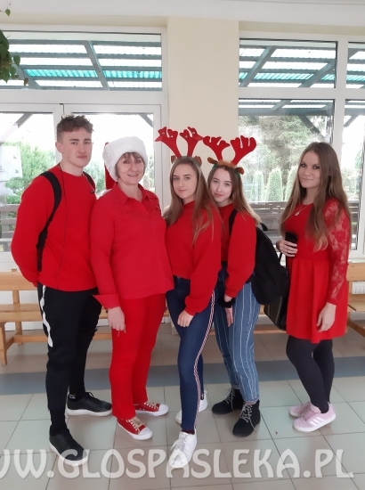 Świąteczny grudzień w ZSEiT