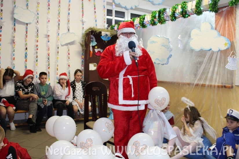 Galeria w świetlicy Pomost