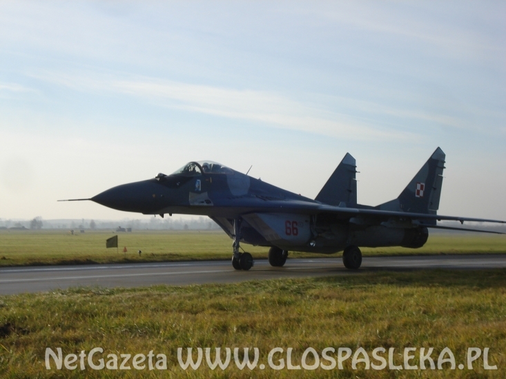 Z ZSEiT do bazy lotnictwa w Malborku
