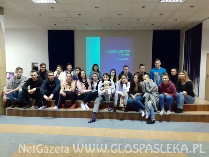 Nocny maraton lektur