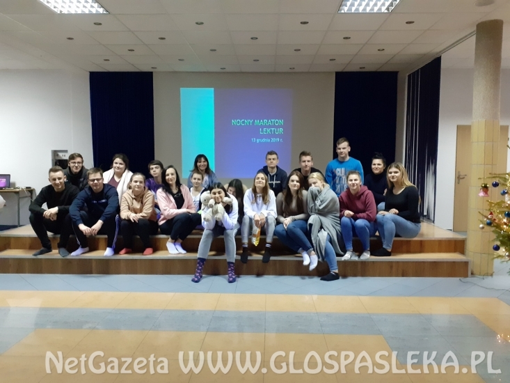 Nocny maraton lektur
