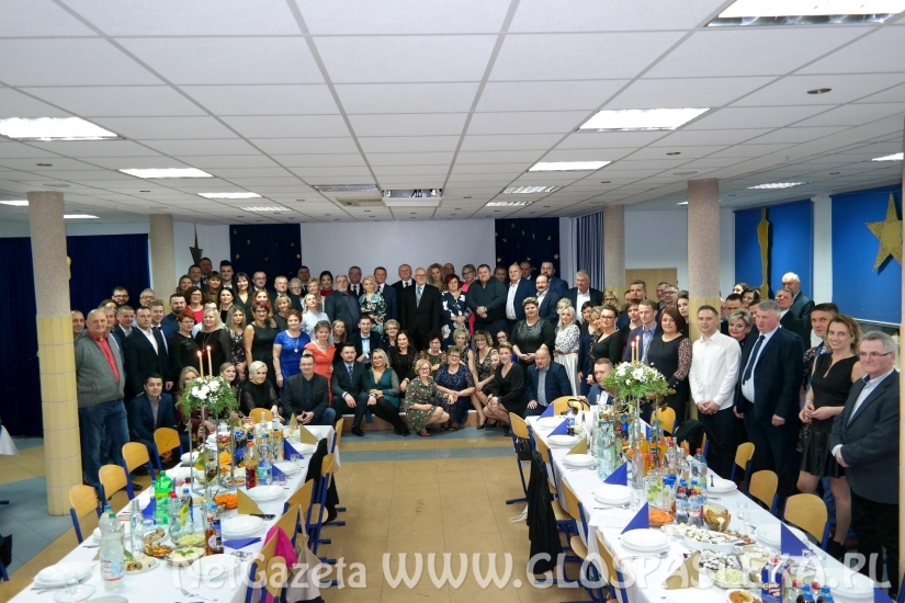 Bal charytatywny w ZSEiT