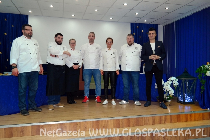 Bal charytatywny w ZSEiT