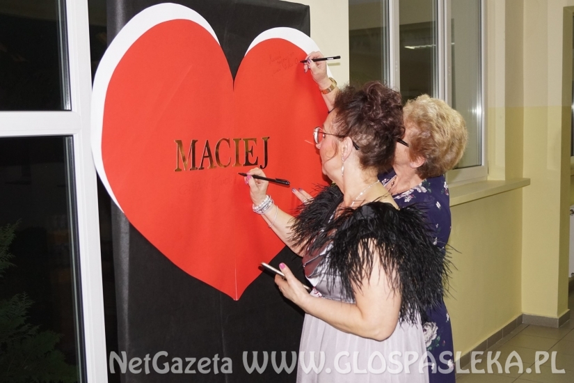 Bal charytatywny w ZSEiT