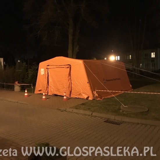 Namiot do wstępnego badania