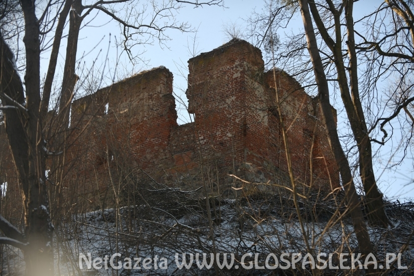 Więcej przestrzeni na skarpie zamkowej