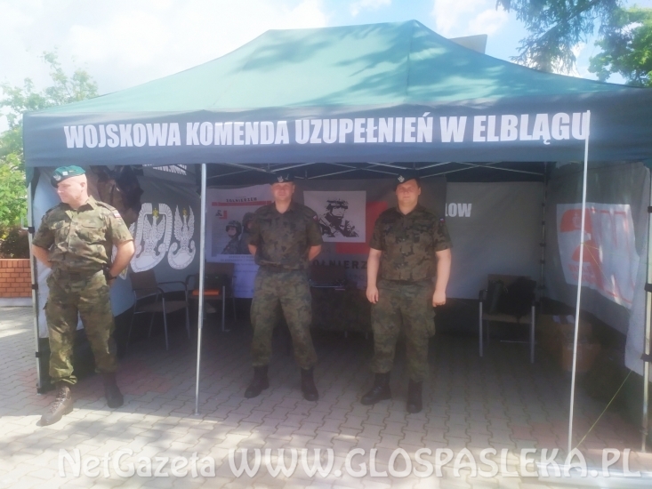 Uczniowie ZSEiT w Pasłęku - żołnierzami Rzeczpospolitej