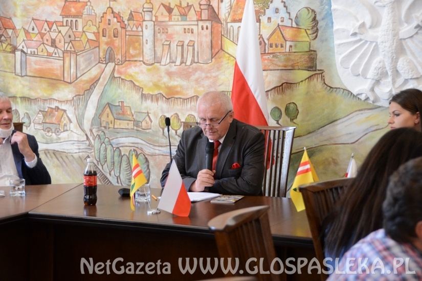 Remont murów - umowa