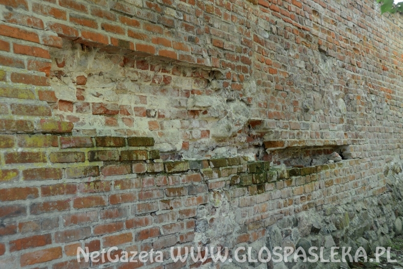 Remont murów - umowa