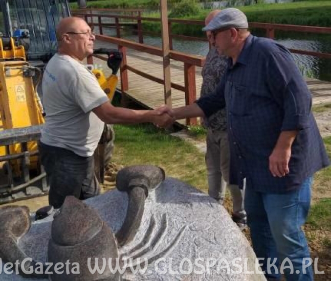 Kamienny rak pilnuje plaży