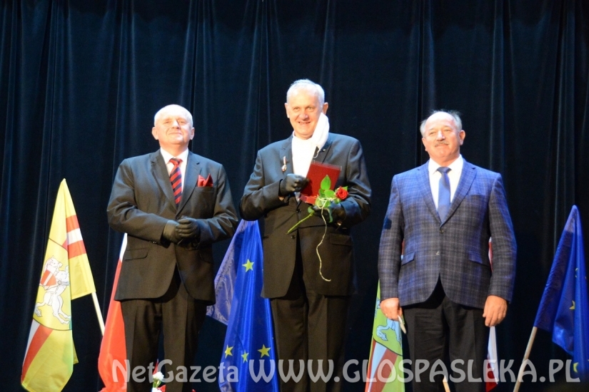 Medale i odznaczenia