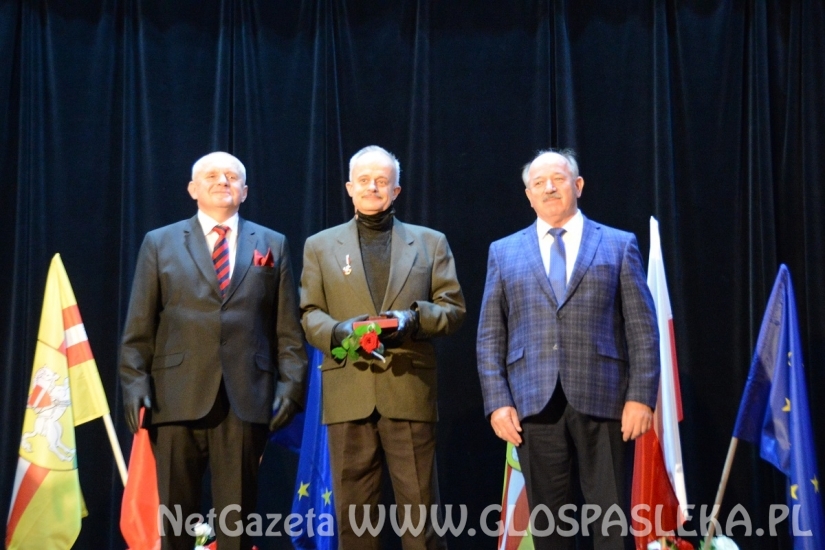 Medale i odznaczenia