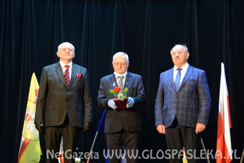 Medale i odznaczenia