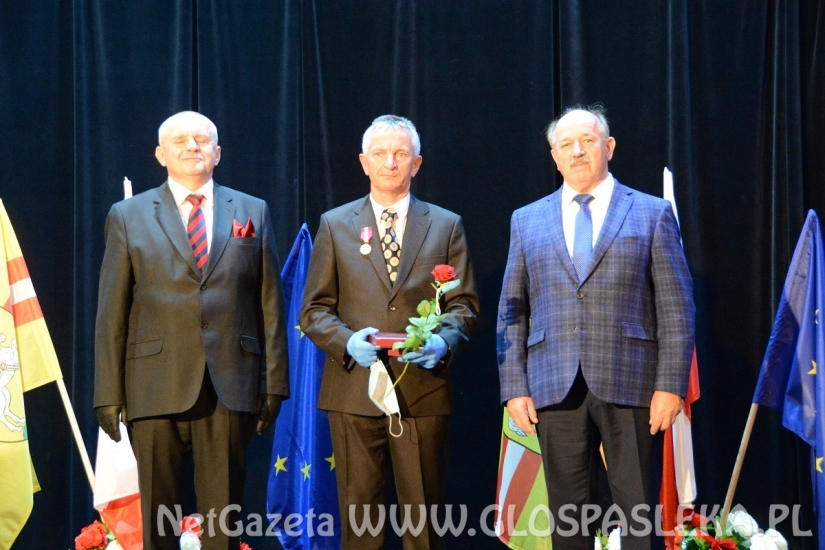 Medale i odznaczenia