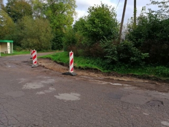 Budują chodnik w Stegnach