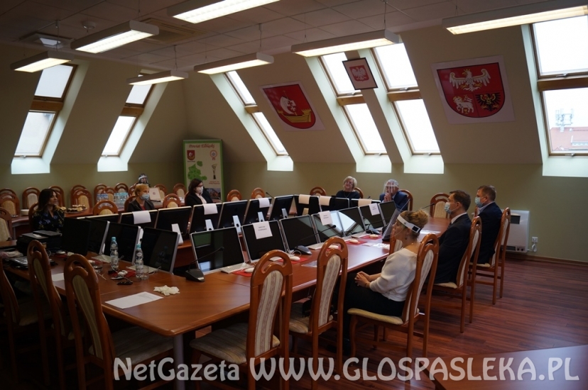 Nagrody starosty dla twórczych nauczycieli