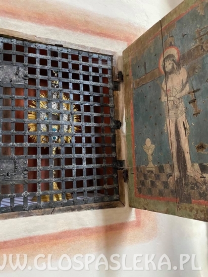 Ambona i baptysterium