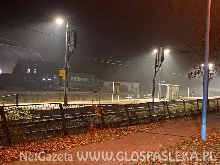 Dworzec wieczorową porą