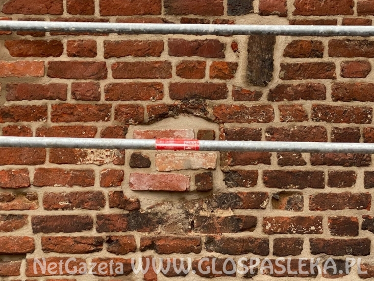 Mury – pierwsze płatności