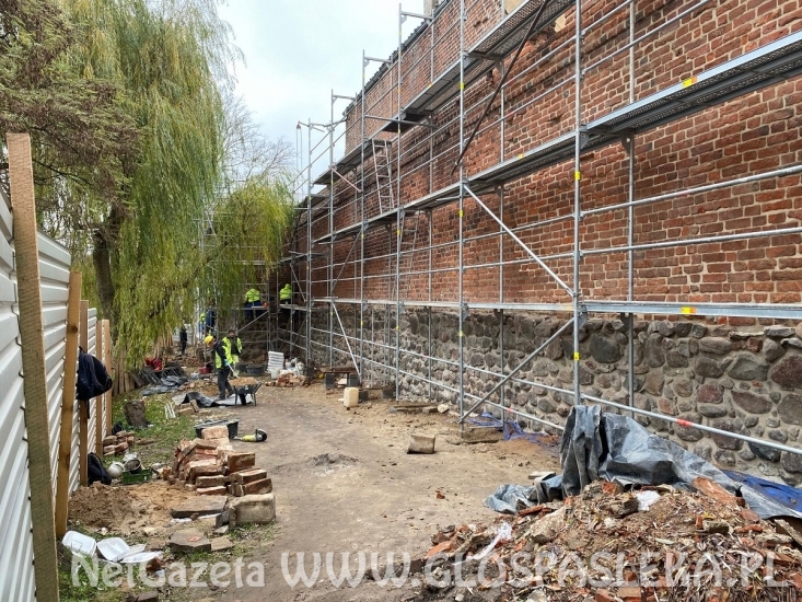 Mury – pierwsze płatności