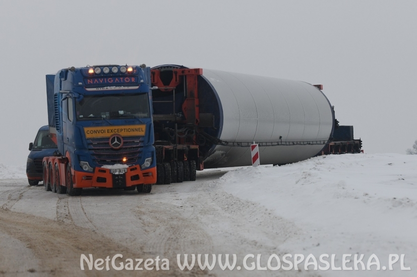 Montaż pierwszej siłowni wiatrowej