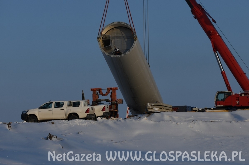 Montaż pierwszej siłowni wiatrowej