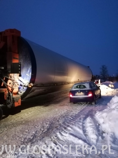 Montaż pierwszej siłowni wiatrowej