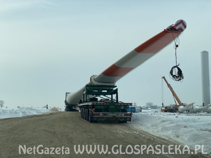 Trwa montaż wiatraków