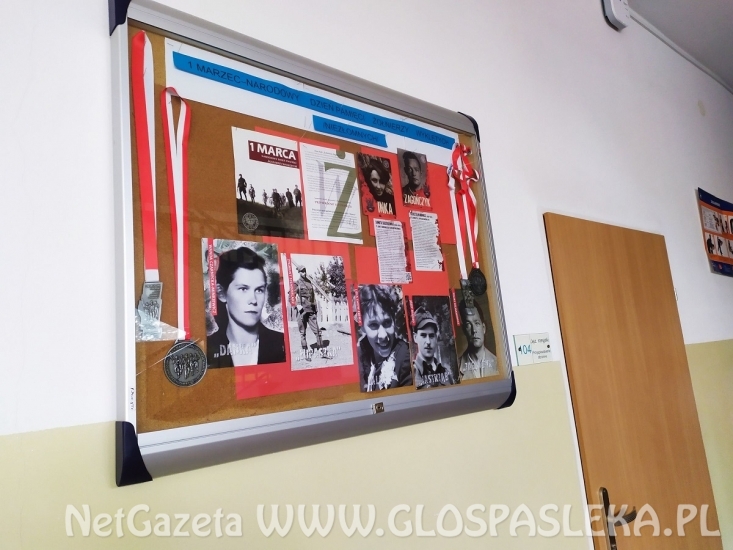 Kadeci ZSEiT Pasłęk  pamiętają o Żołnierzach Wyklętych