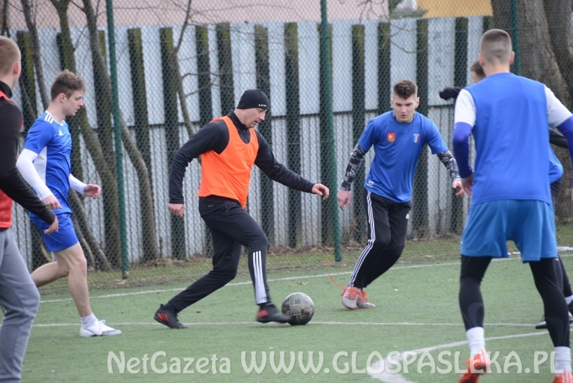 Dobra Zmiana wygrywa