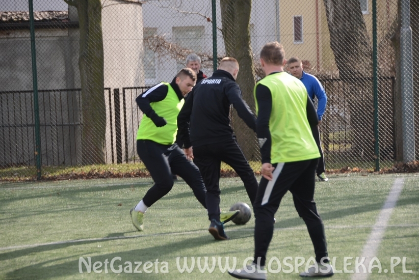 Dobra Zmiana wygrywa