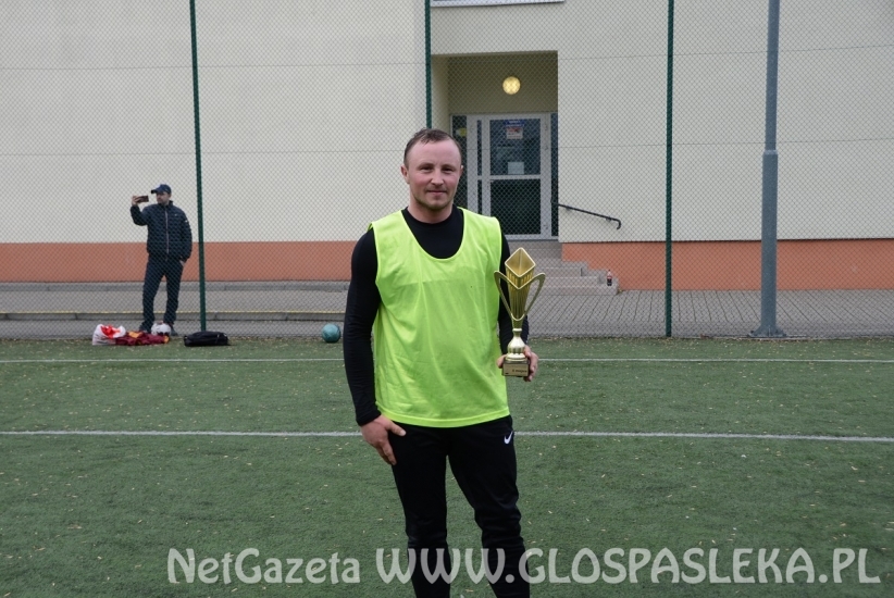 Dobra Zmiana wygrywa