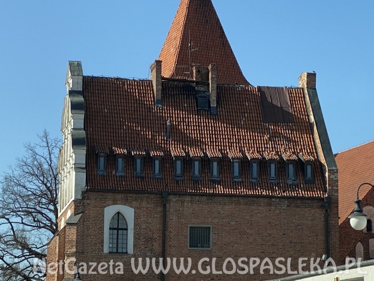 Dach na ratuszu do remontu