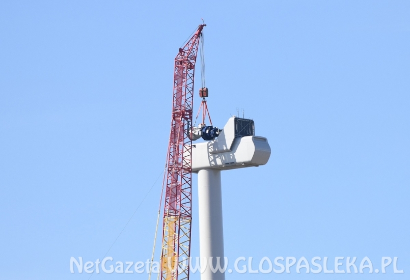 Wiatraki - montaż generatora