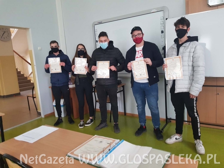 Sukces uczniów klas IV Technikum z Zespołu Szkół w Pasłęku