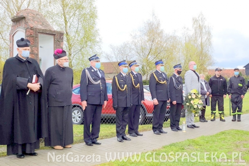 Poświęcenie pamiątkowej tablicy